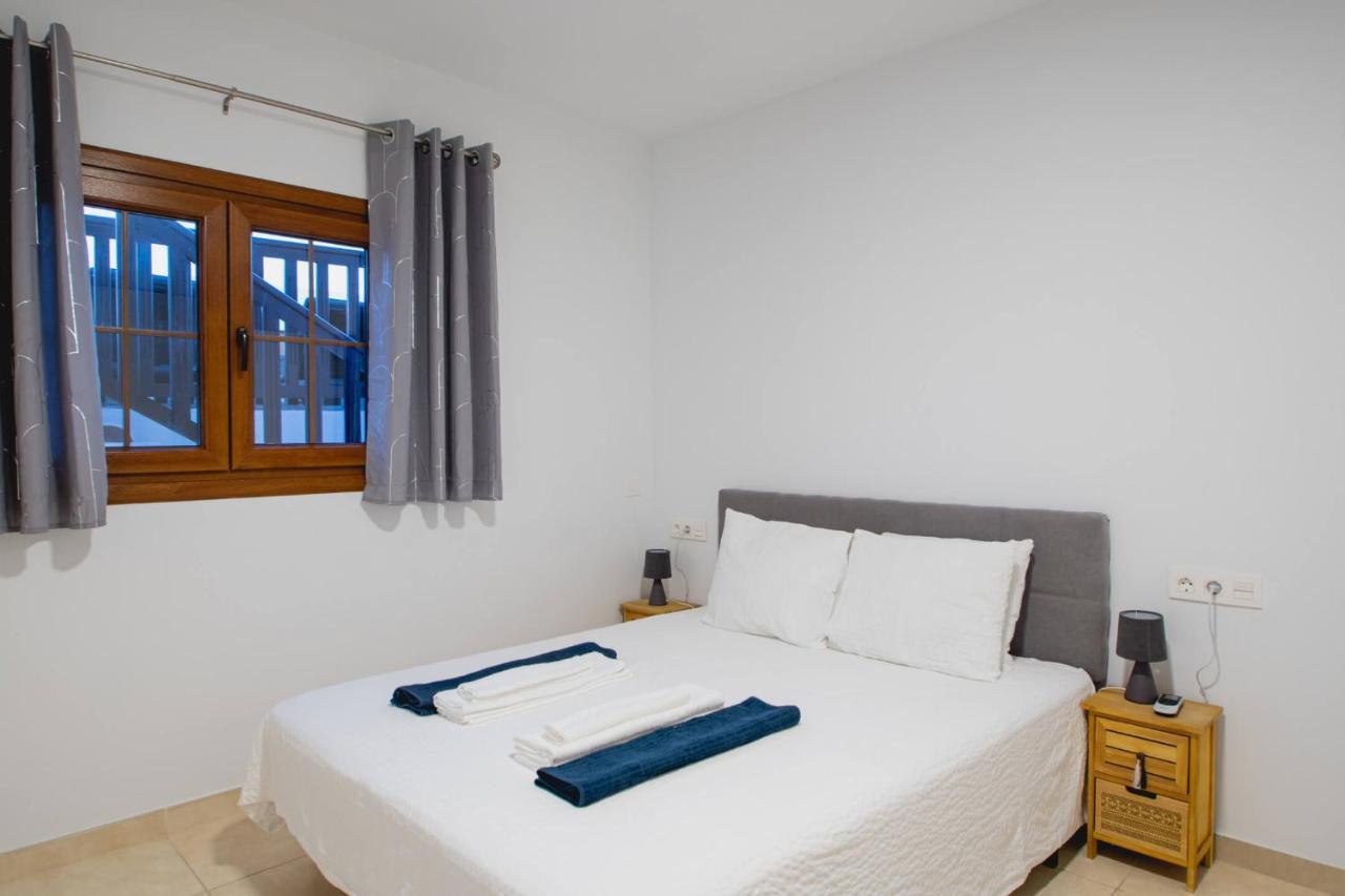 Villa Vista Reina - Luxury 6 Bedroom - Heated Pool- Views - Pool Table - Vista Lobos - Playa Blanca Экстерьер фото