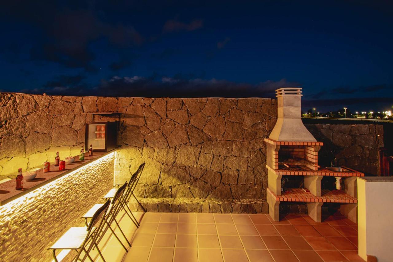 Villa Vista Reina - Luxury 6 Bedroom - Heated Pool- Views - Pool Table - Vista Lobos - Playa Blanca Экстерьер фото